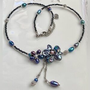 Gp42-Handmade Double Freshwater Pearl Flower And Black Spinel Necklace